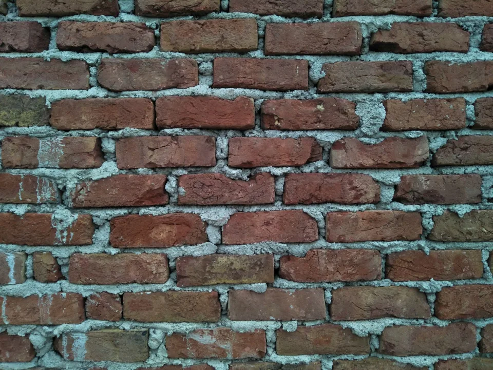 Xe tải chở vật tư